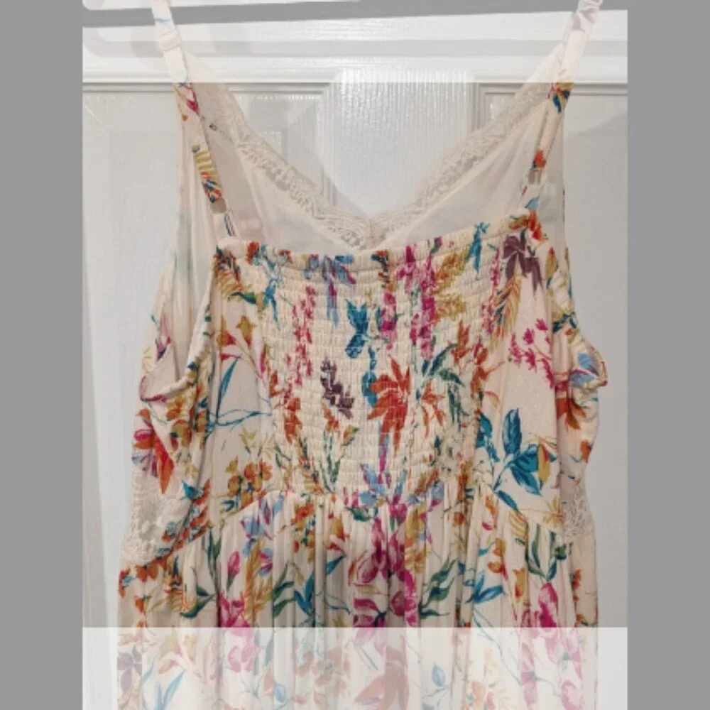 Torrid Carrie Floral Lace Inset Maxi Dress in Size 2 (18/20) - Picture 11 of 15